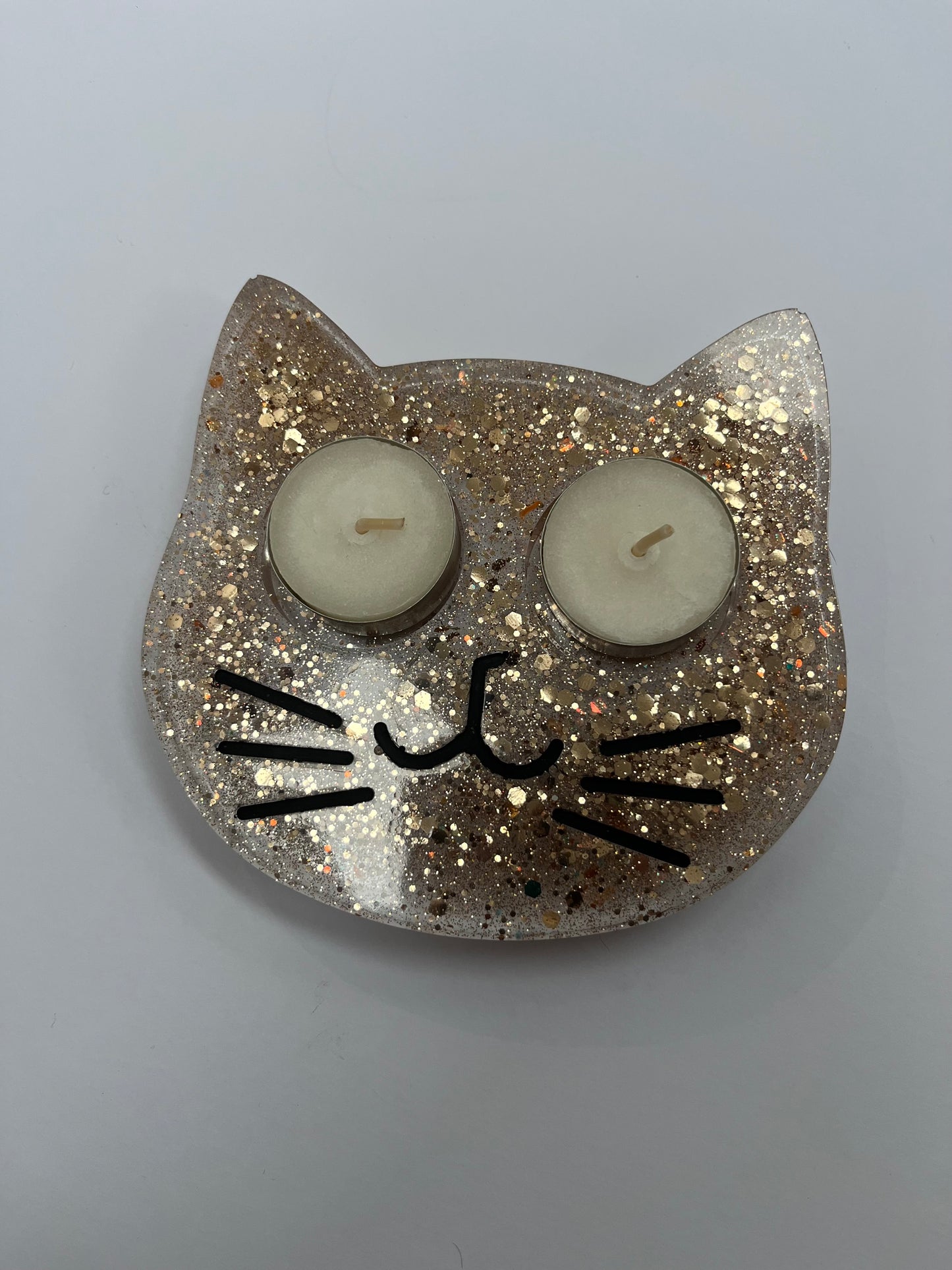 Cat eye tealight holder