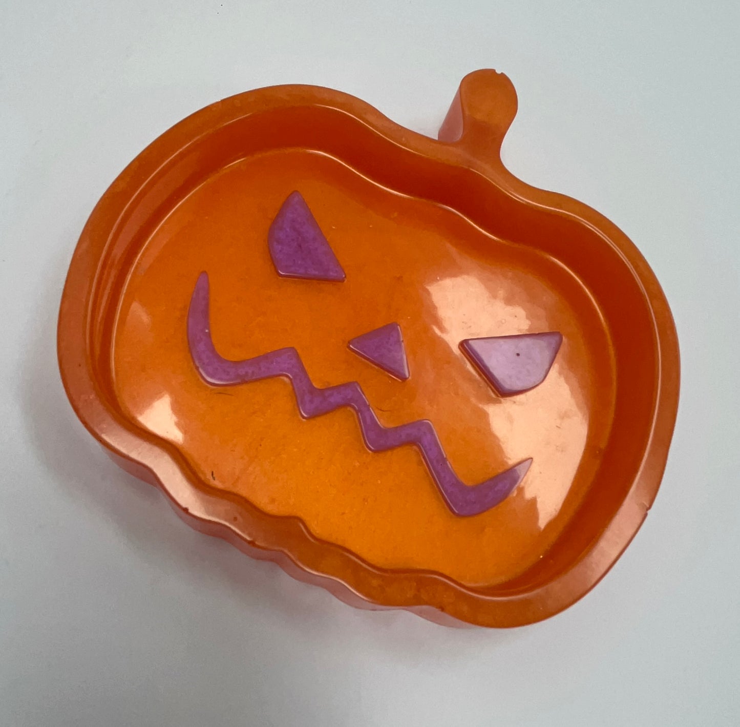 Pumpkin head tray