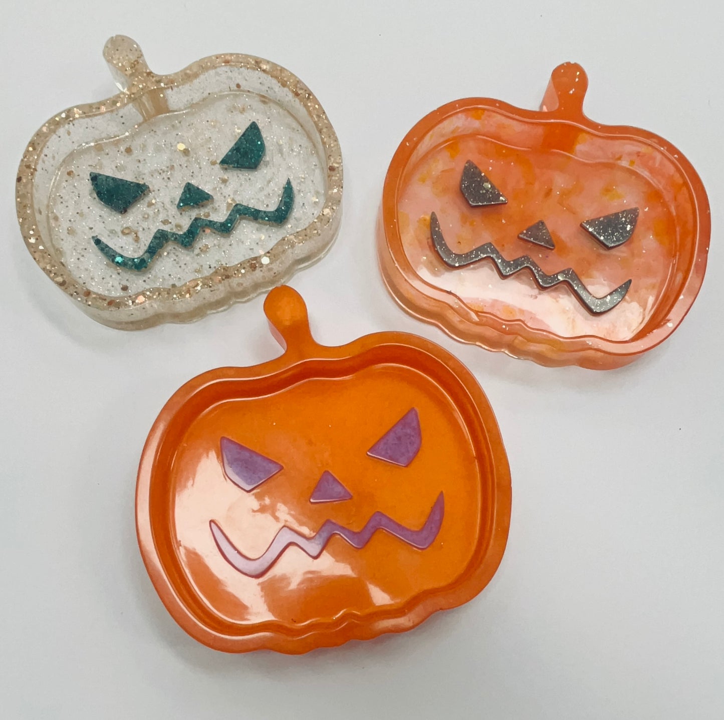 Pumpkin head tray